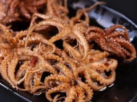 黑脸爆吃瓜在线海角(麻辣八爪鱼吃播)