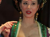 丰裕纵满杨玉环香港古装—李隆基霸占杨玉环