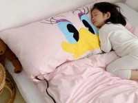 床上不盖被子—被子铺床上还能盖吗