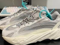 7x7x7x7x7x7水蜜桃蘑菇(yeezy水蜜桃v2值得入手吗)