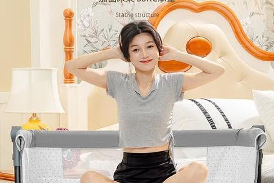 打扑克猛烈摇床不盖被子,婴儿摇床被子铺法图片